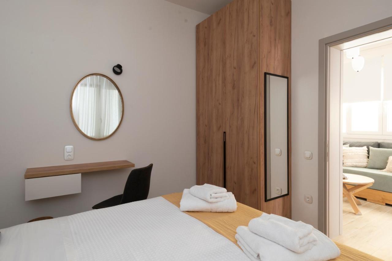 Camara Luxury Apartments Пілос Екстер'єр фото